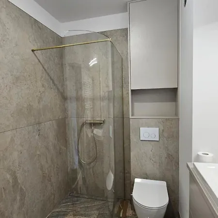 W Centrum 200 M Od Jeziora Apartamento *